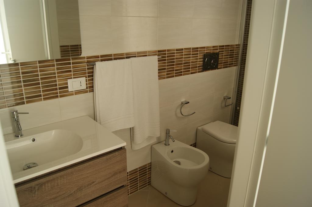 Guest House Golfo Xifonio Augusta Exterior photo