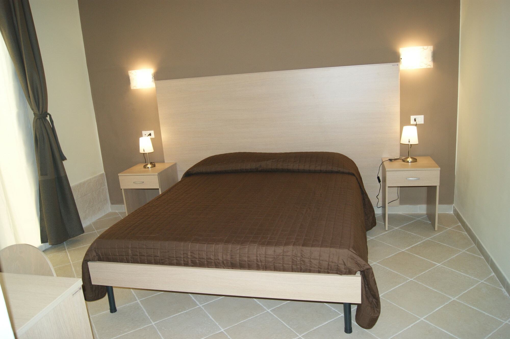 Guest House Golfo Xifonio Augusta Exterior photo